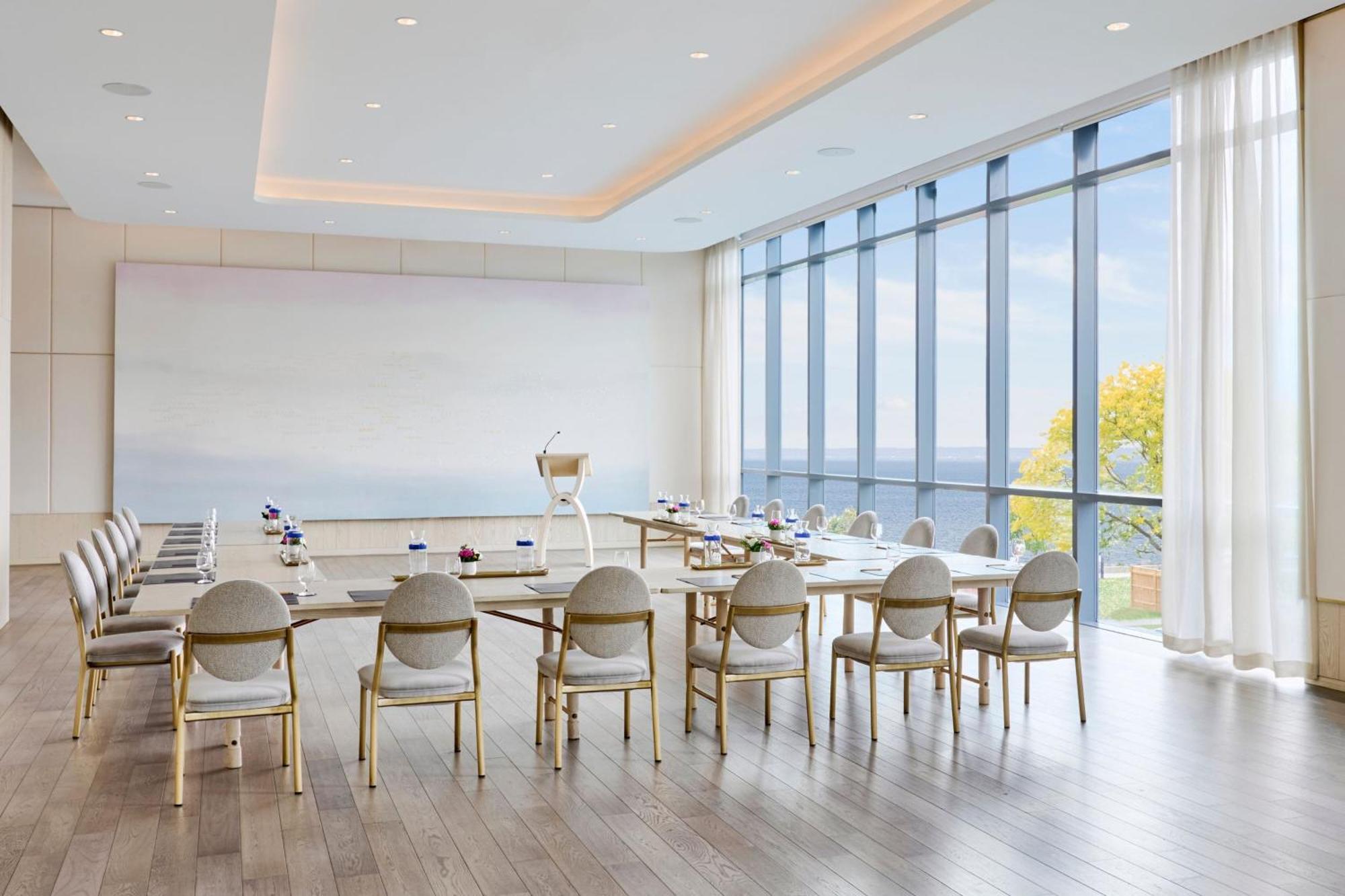The Pearle Hotel & Spa, Autograph Collection Burlington Dış mekan fotoğraf