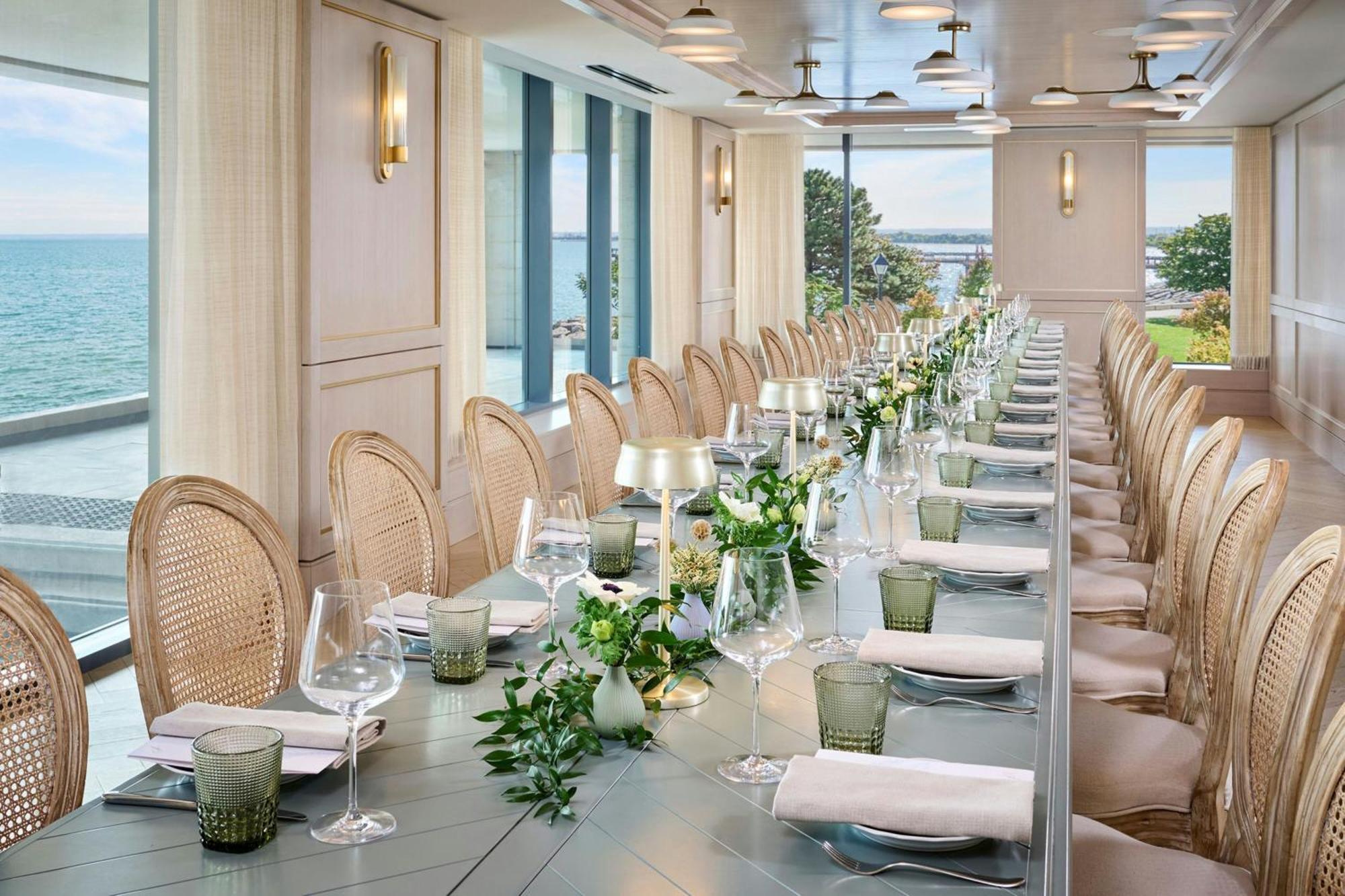 The Pearle Hotel & Spa, Autograph Collection Burlington Dış mekan fotoğraf
